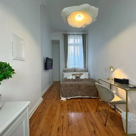 Holidayhome Apartments L Luxury Private Room In Prenzlauer Berg